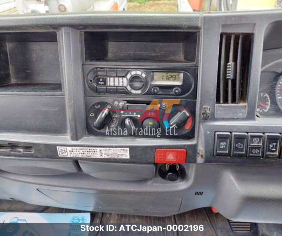 2017 Isuzu Elf